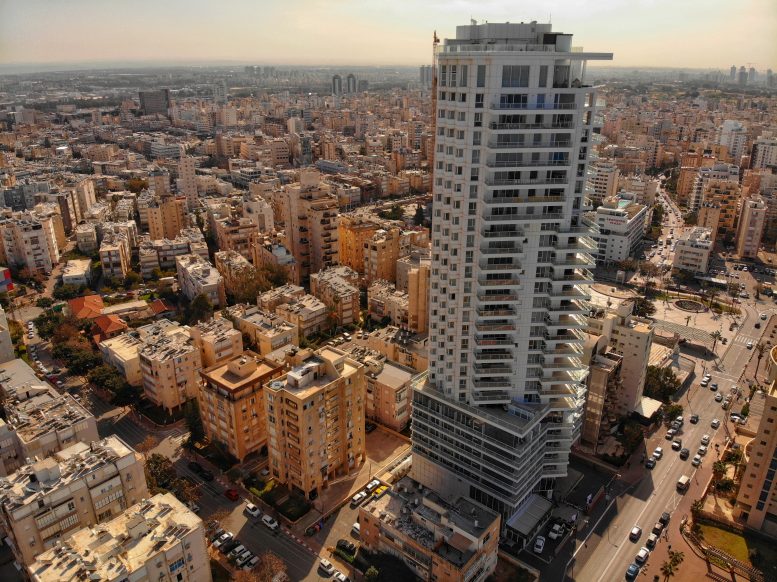 1237-01-02 מגדל דוד