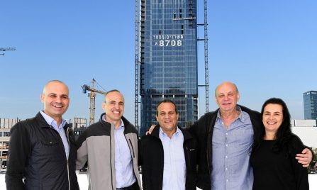 אירוע גמר בניית שלד של פרויקט גלובאל טאוורס